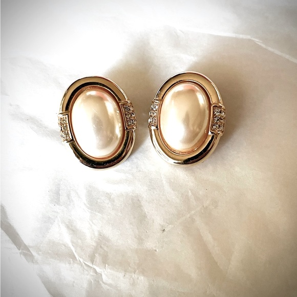 Givenchy Jewelry - Vintage Givenchy Earrings stunning